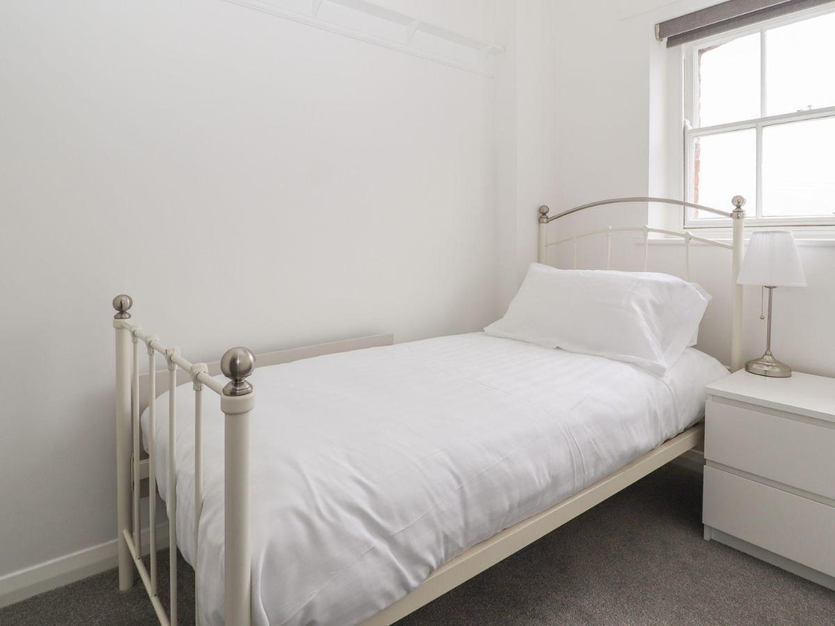 Memorial Building Apartman Ruthin Kültér fotó