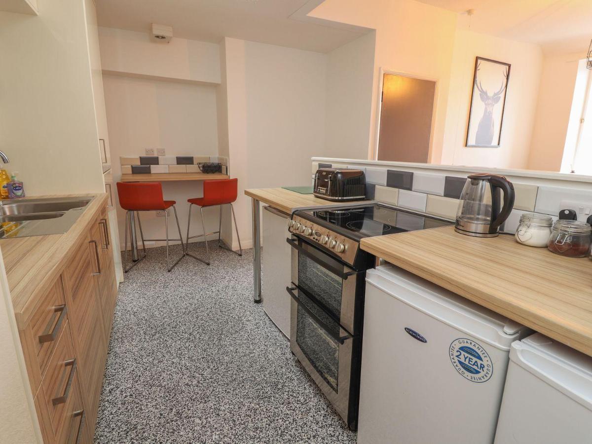 Memorial Building Apartman Ruthin Kültér fotó