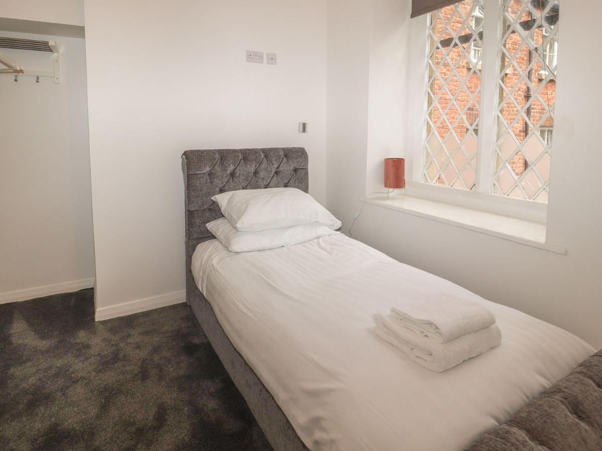 Memorial Building Apartman Ruthin Kültér fotó