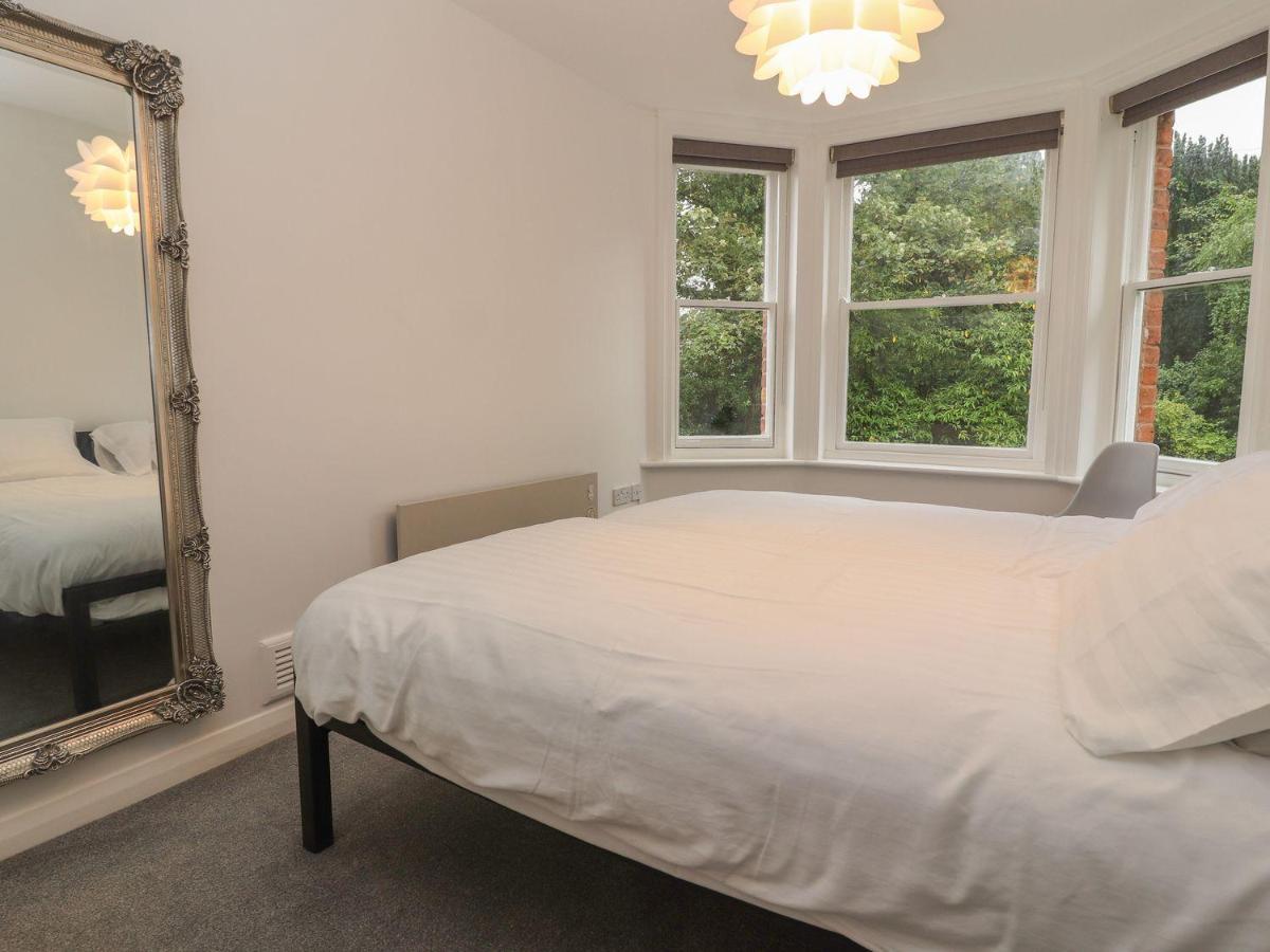 Memorial Building Apartman Ruthin Kültér fotó