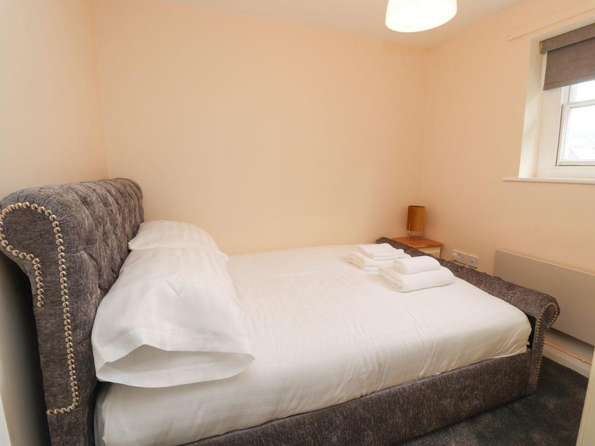Memorial Building Apartman Ruthin Kültér fotó