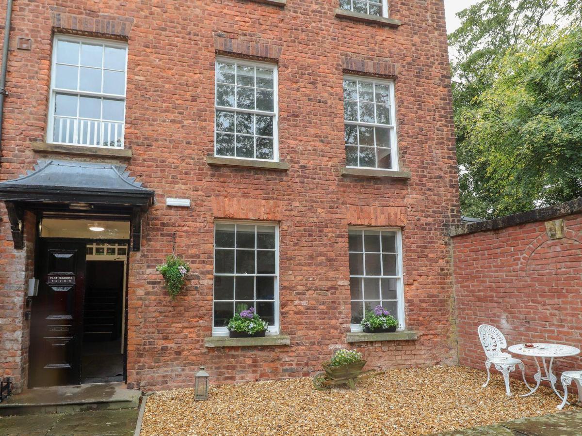 Memorial Building Apartman Ruthin Kültér fotó
